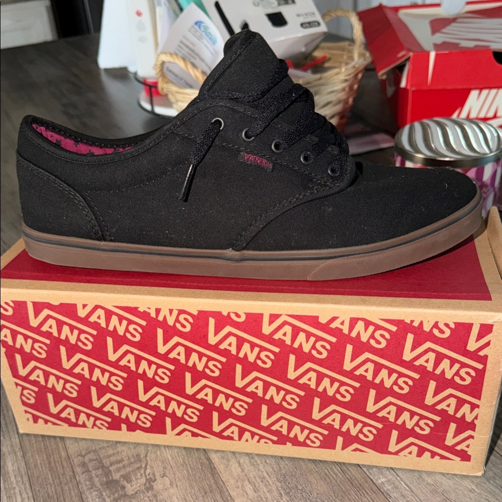 Vans women Black and Brown Sneakers